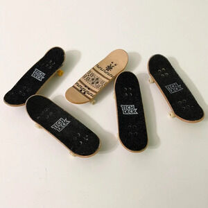 Lot Of 5 TechDeck Fingerboards Skateboards Ishod Primitive Vianna Finesse